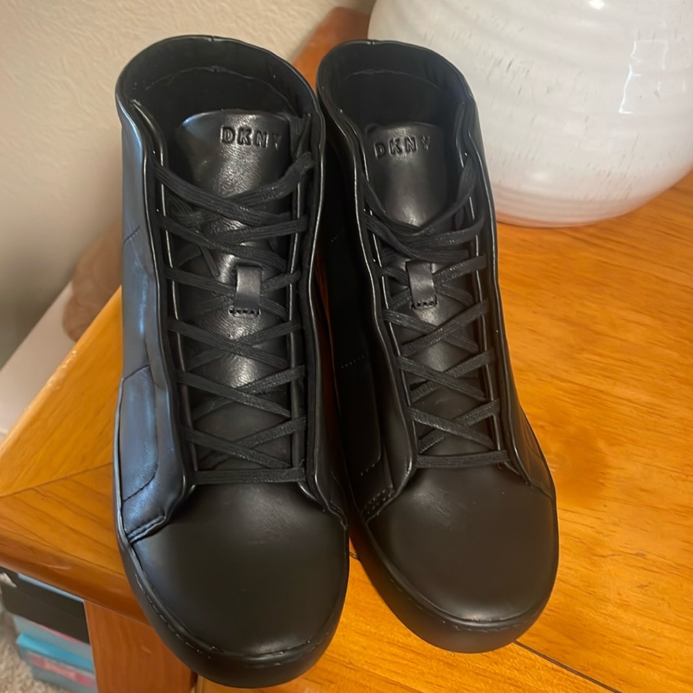 New DKNY Shoes